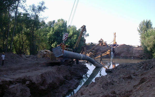 Cruce-de-Guadalquivir-Puesta-en-zanja